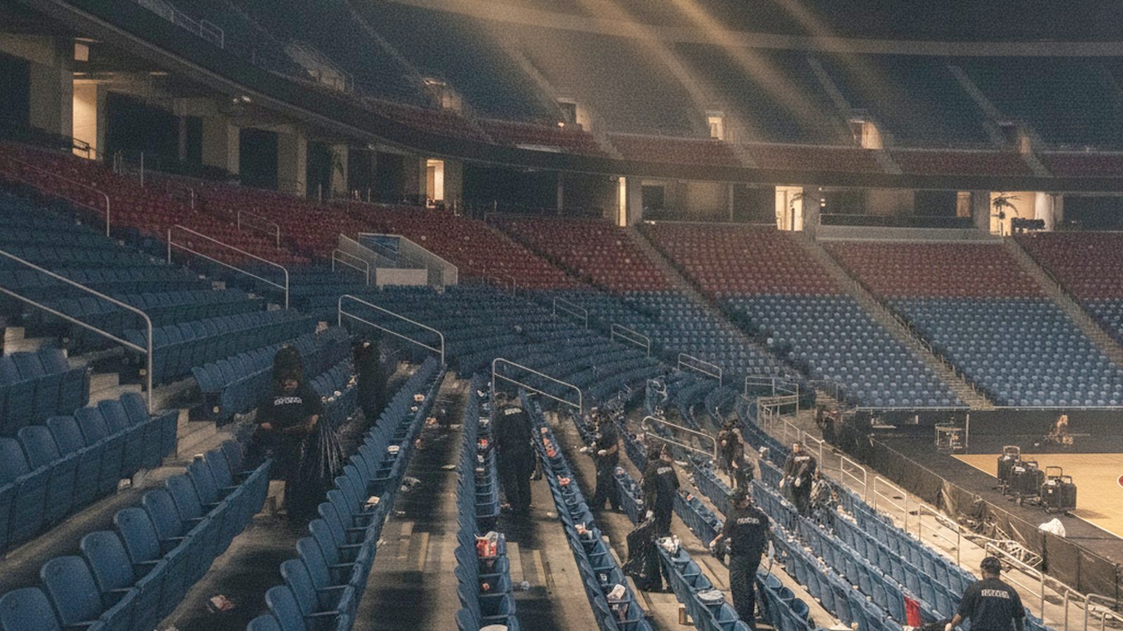 Concert & Arena Cleaning: Fast Turnarounds Between Shows